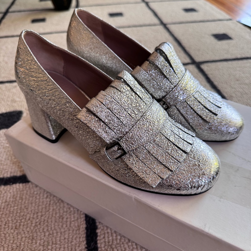 NEW Gianna Meliani silver metallic Gucci style buckle heeled loafers 37 6.5 7